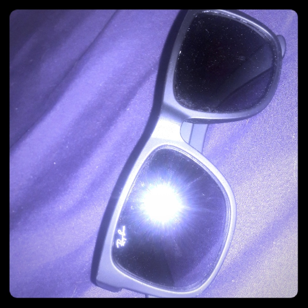 RAY BAN SUNGLASSES